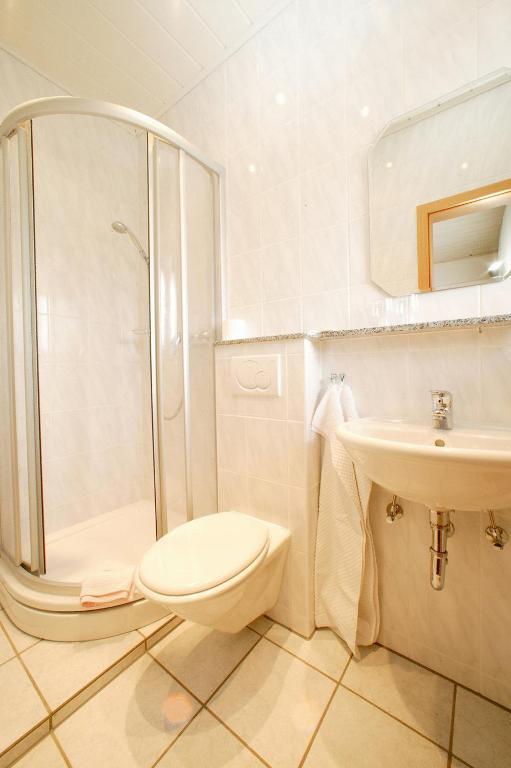 Hotel Haus Sonneck ケルベルク 部屋 写真